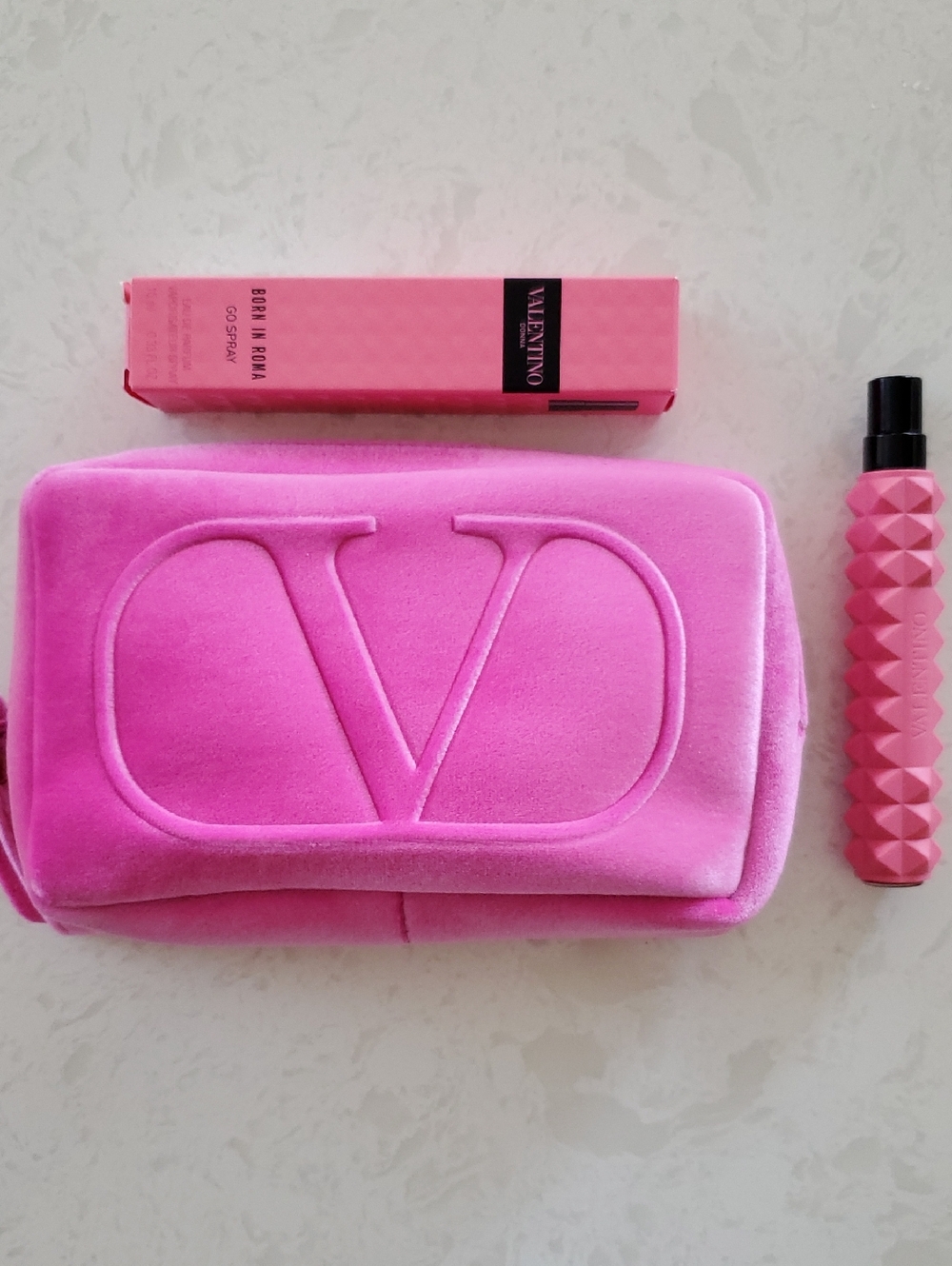 Valentino Donna Born In Roma Travel Spray 10 ml + Valentino Velvet Pouch, New